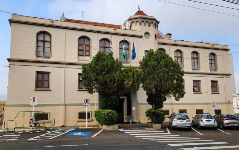 Câmara entrega títulos de cidadania benemérita e honorária