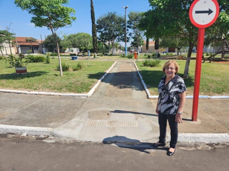 Cidinha do Oncológico conquista melhorias na Praça Elaine Cristina Danella