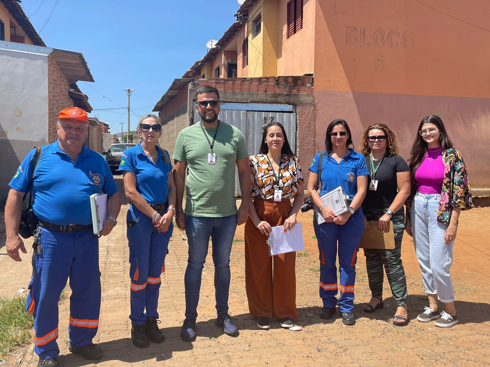 Prohab e Defesa Civil visitam moradias do São Carlos VIII