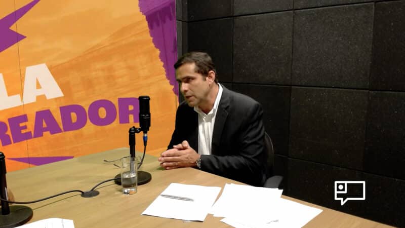 Videocast entrevista André Rebello neste sábado