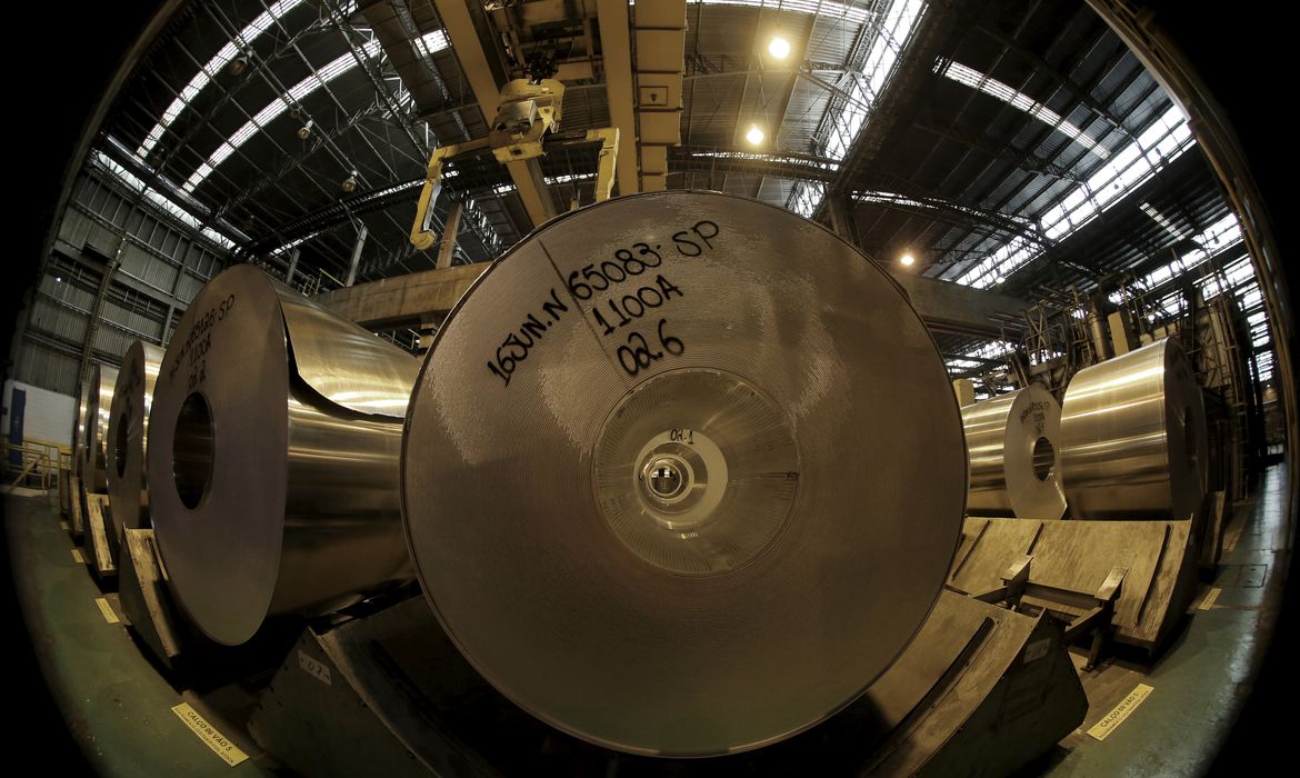 Produção industrial registra 0,1% em setembro