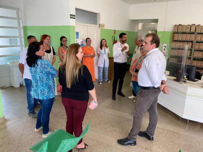 Gustavo Pozzi visita reformas na UBS