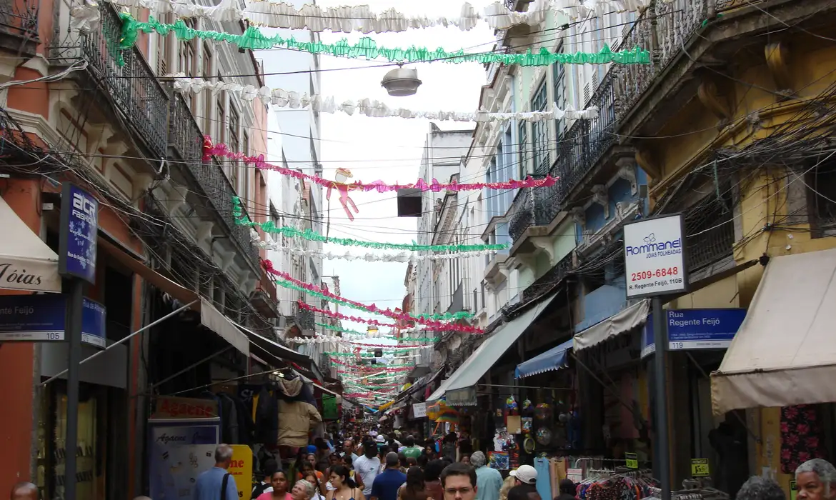 Estudo mostra que cidade do Rio tem 3,3 milhões de trabalhadores