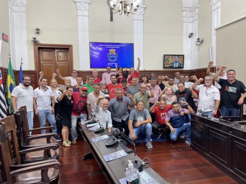 Câmara realiza sessão em comemoração aos 40 anos da CUT