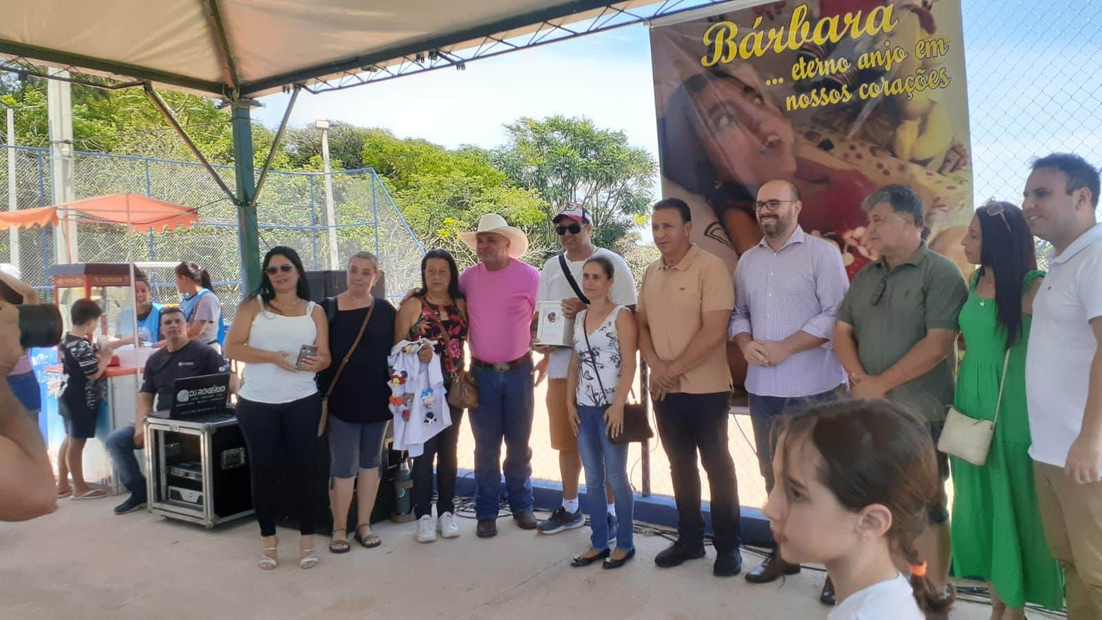 Vereador Bira conquista praça para o bairro Parque dos Flamboyants