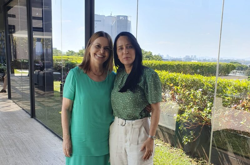 Primeira-dama de São Carlos se reúne com Cristiane Freitas no Palácio dos Bandeirantes