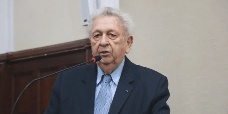 Câmara homenageará professor José Galizia Tundisi