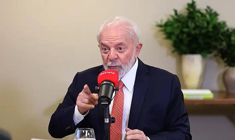 Lula veta projeto e mantém saidinha de presos para visitas familiares