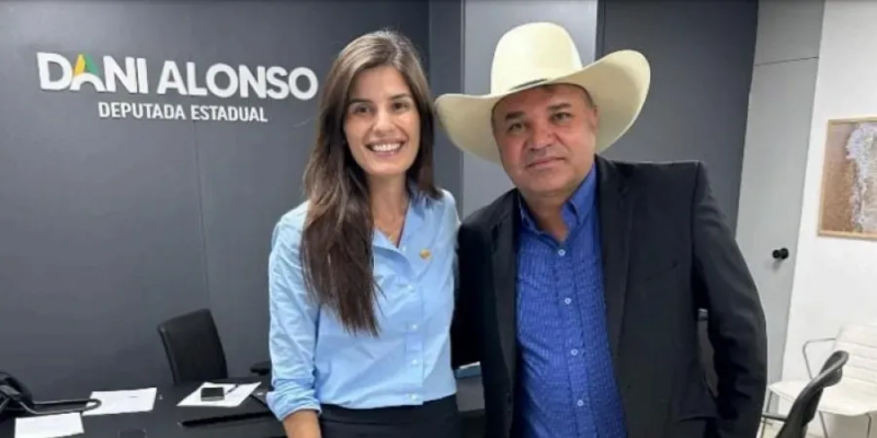 Vereador Bira conquista van para transporte de pacientes