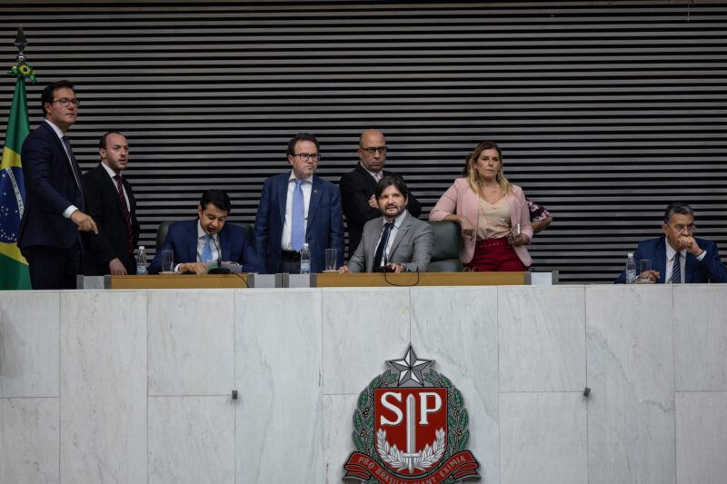 Aprovado projeto de lei que prevê proteção a mães de bebês natimortos
