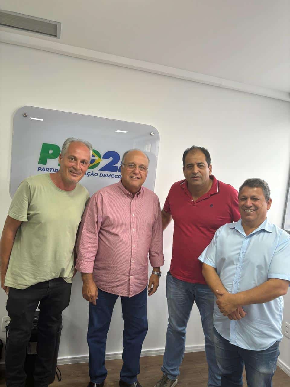PRD de São Carlos se reúne com presidente nacional do partido