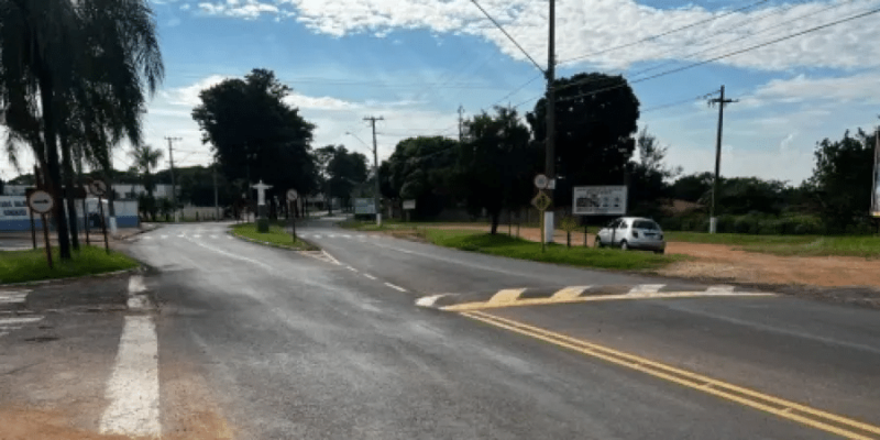Redutor de velocidade em bifurcação oferece risco de acidentes, alerta Roselei