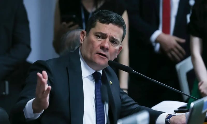 Moro reage a Gilmar e diz que decano do STF tem de explicar relações com CBF