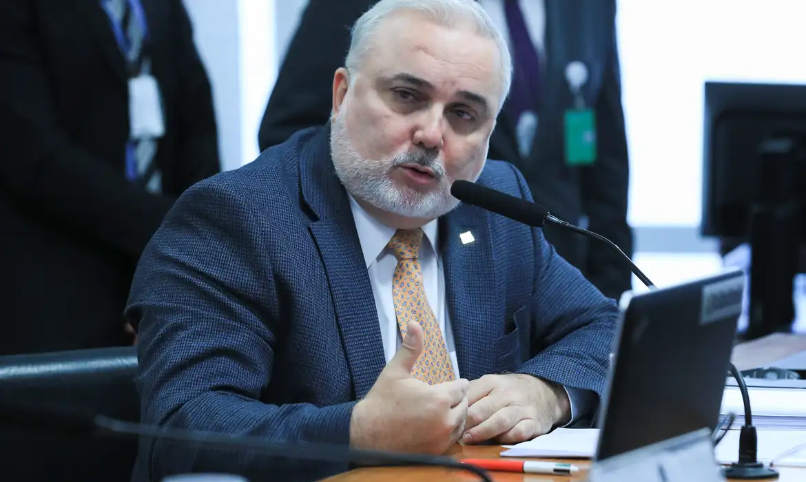 Prates pede que conselho avalie fim de mandato