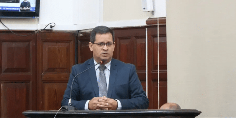 Roselei pede inclusão da Semana Municipal de Enfermagem
