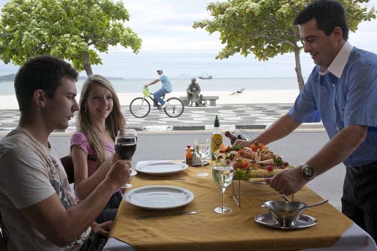 São Carlos gera 10.942 empregos em 40 meses