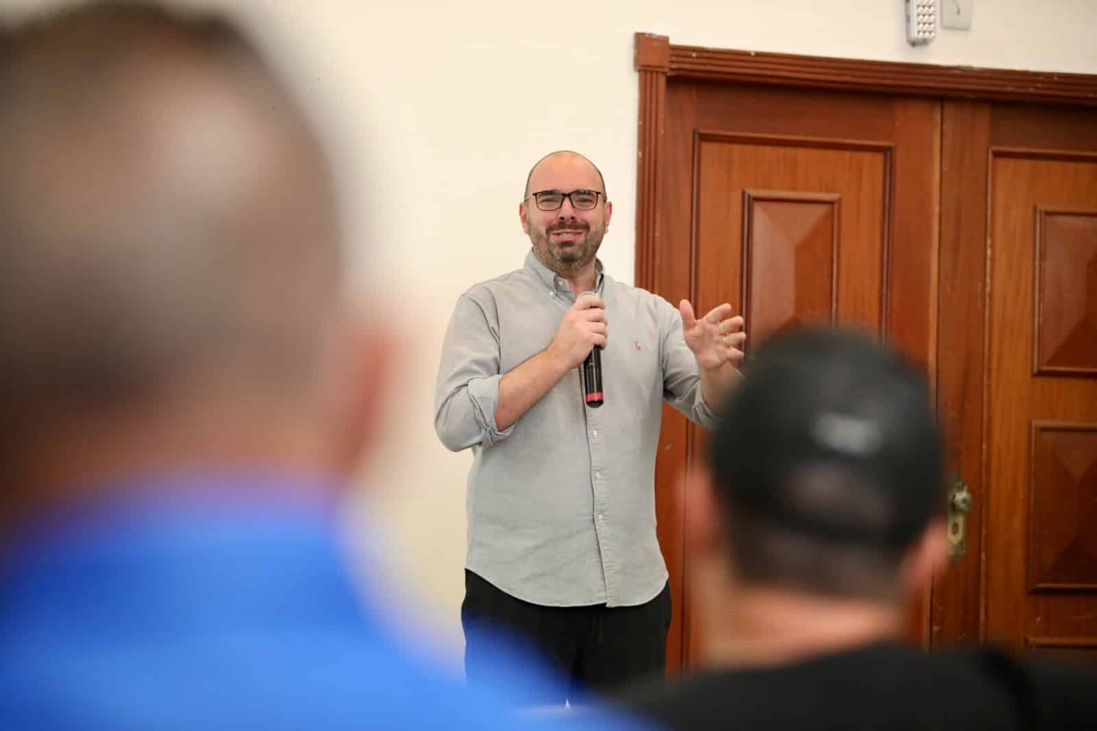 Série de palestras orientam pré-candidatos que apoiam Netto Donato