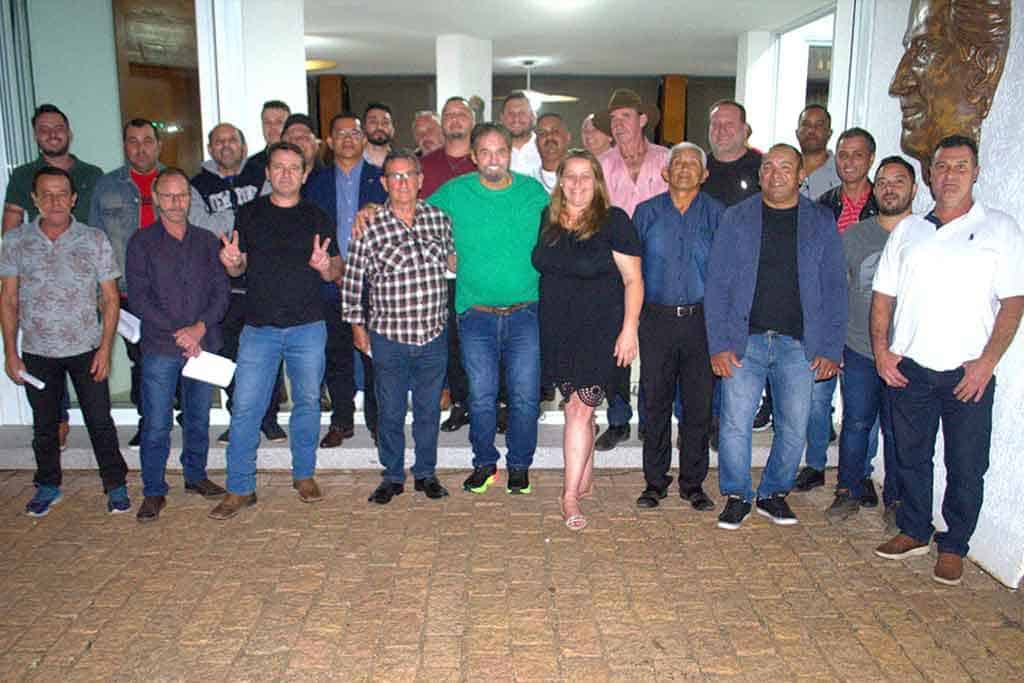 Zé Parrella anuncia Neia Monte como pré-candidata a vice-prefeita