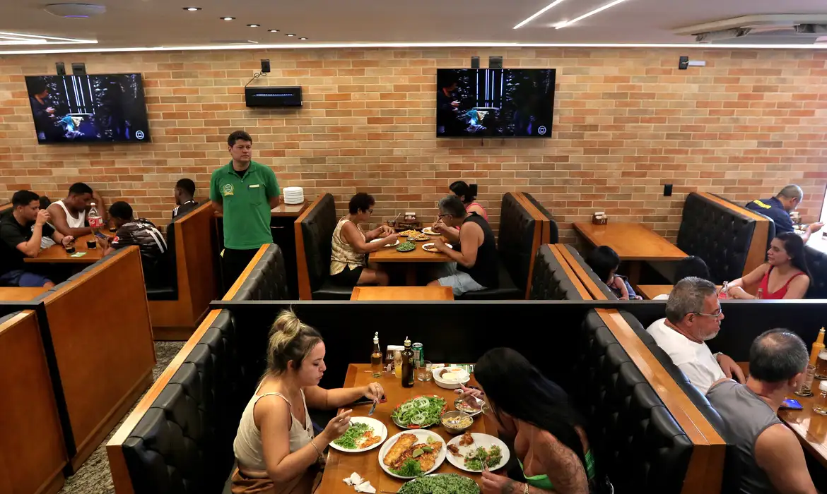 Bares e restaurantes projetam 20% de crescimento