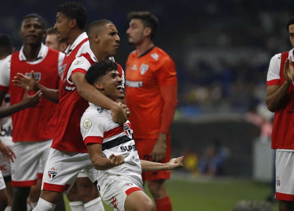 Zubeldía tenta motivar time