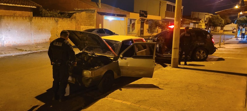 Dupla é apreendida com drogas e dinheiro no São Carlos 3