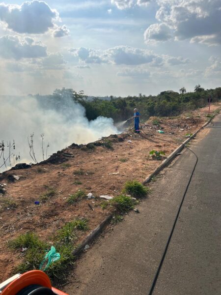 Defesa Civil evita incêndio de maior proporção