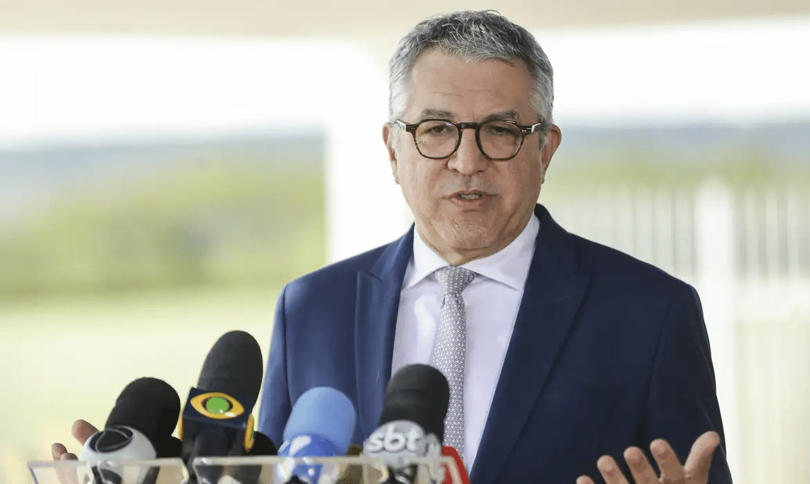 Governo quer ampliar base para 2026