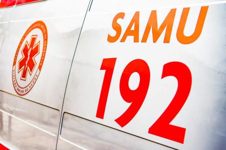 Motociclista se fere após queda no Jardim Brasil