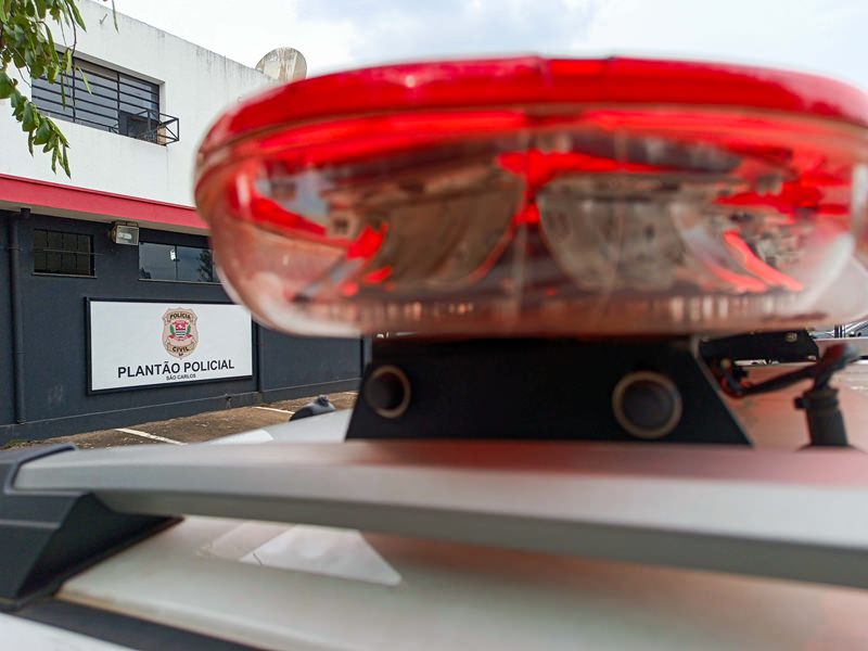 Casa é invadida e furtada no Jardim Embaré