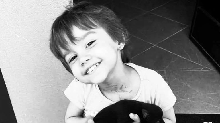 Pequena Heloísa não resiste à batalha contra o câncer