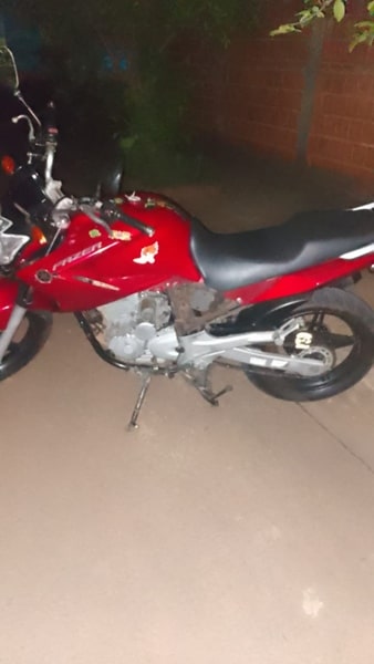 Yamaha Fazer roubada é localizada na Estrada da Ferradura
