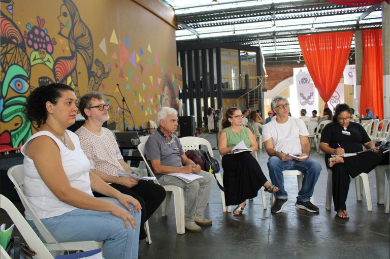 Trabalhadores se reúnem para debater Plano Nacional de Cultura