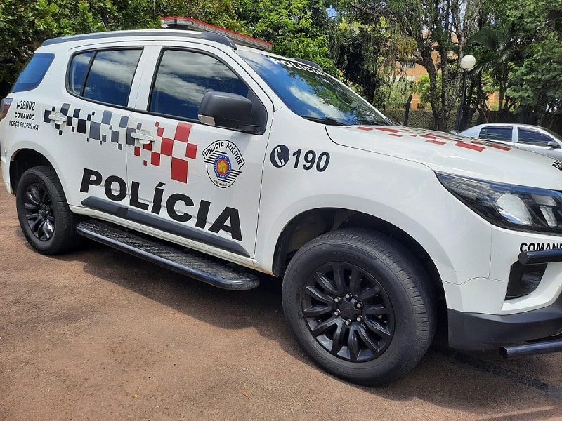 PM apreende 8 pés de maconha em São Carlos