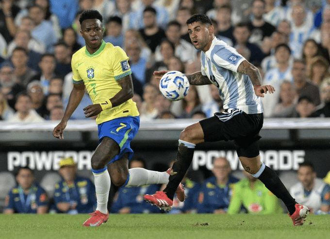 ‘Baile histórico’ e ‘samba’: imprensa argentina se diverte após goleada sobre o Brasil