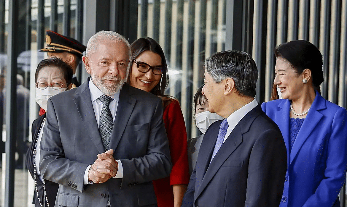 Lula pede ‘firme engajamento’