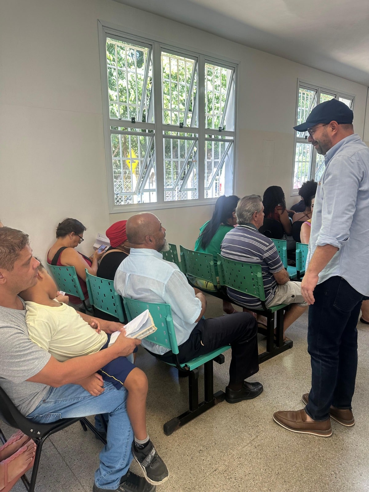 Prefeitura coloca linha extra de ônibus para atender pacientes