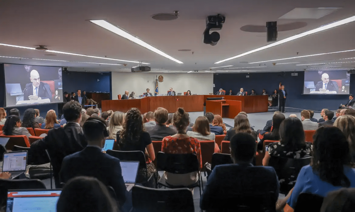 Ministros do STF rejeitam preliminares e atropelam estratégia das defesas na ação do golpe