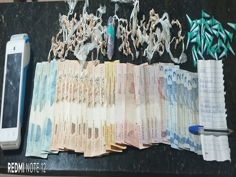 Polícia prende suspeitos de tráfico e recaptura foragido