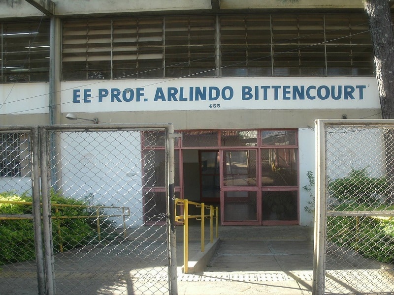 Escola Arlindo Bittencourt, em São Carlos, dá passo rumo ao modelo cívico-militar