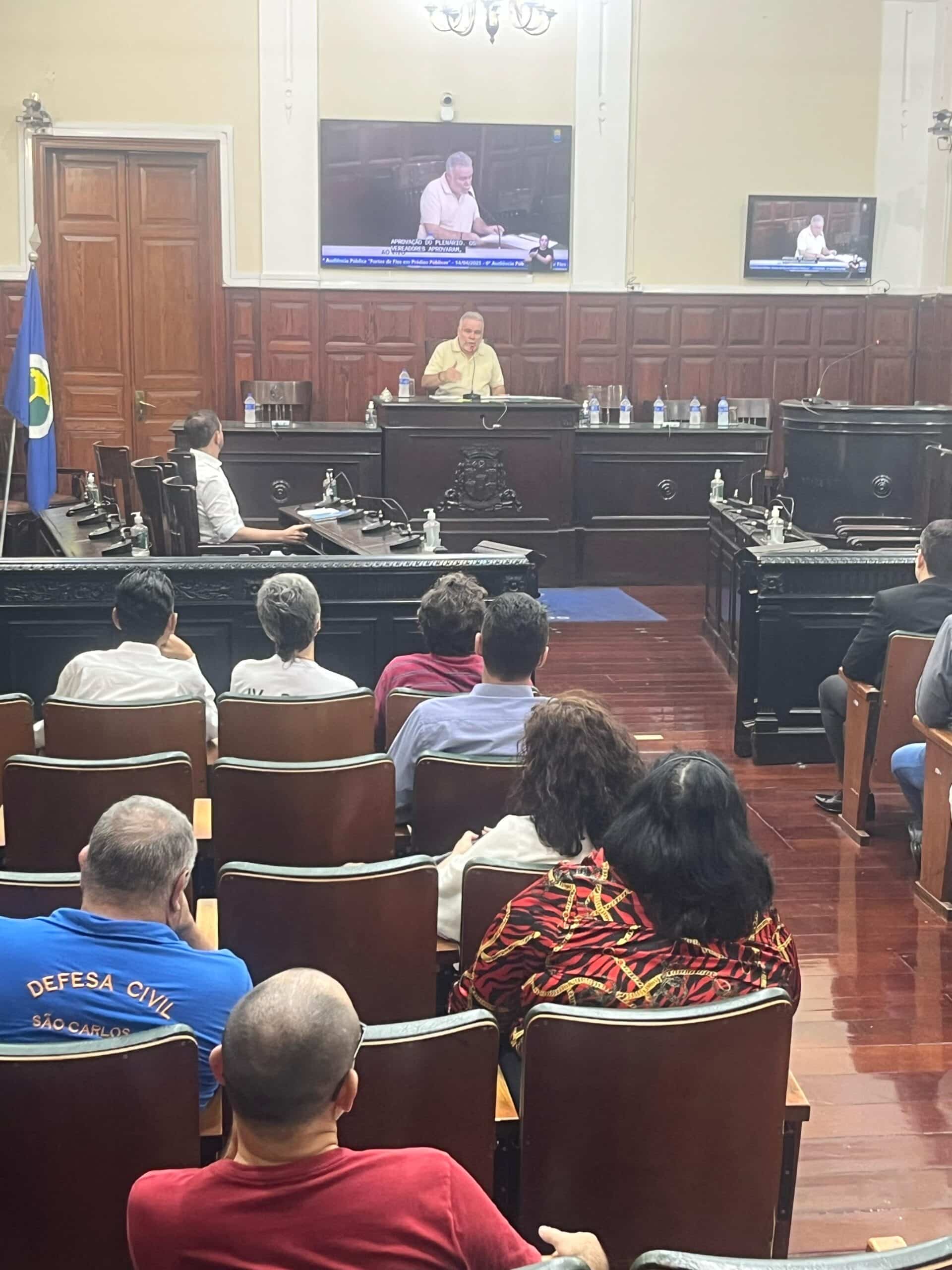 Audiência pública debate furtos em prédios públicos