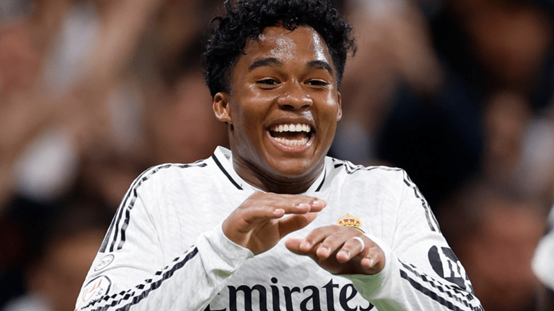 Endrick conquista espaço