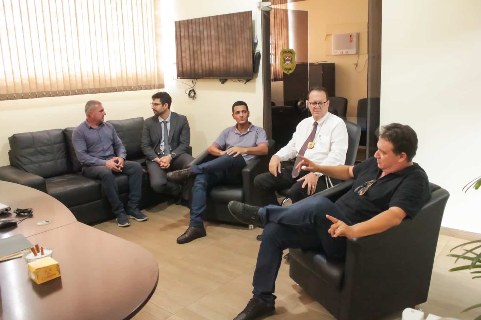 Secretários se reúnem com Delegado Seccional