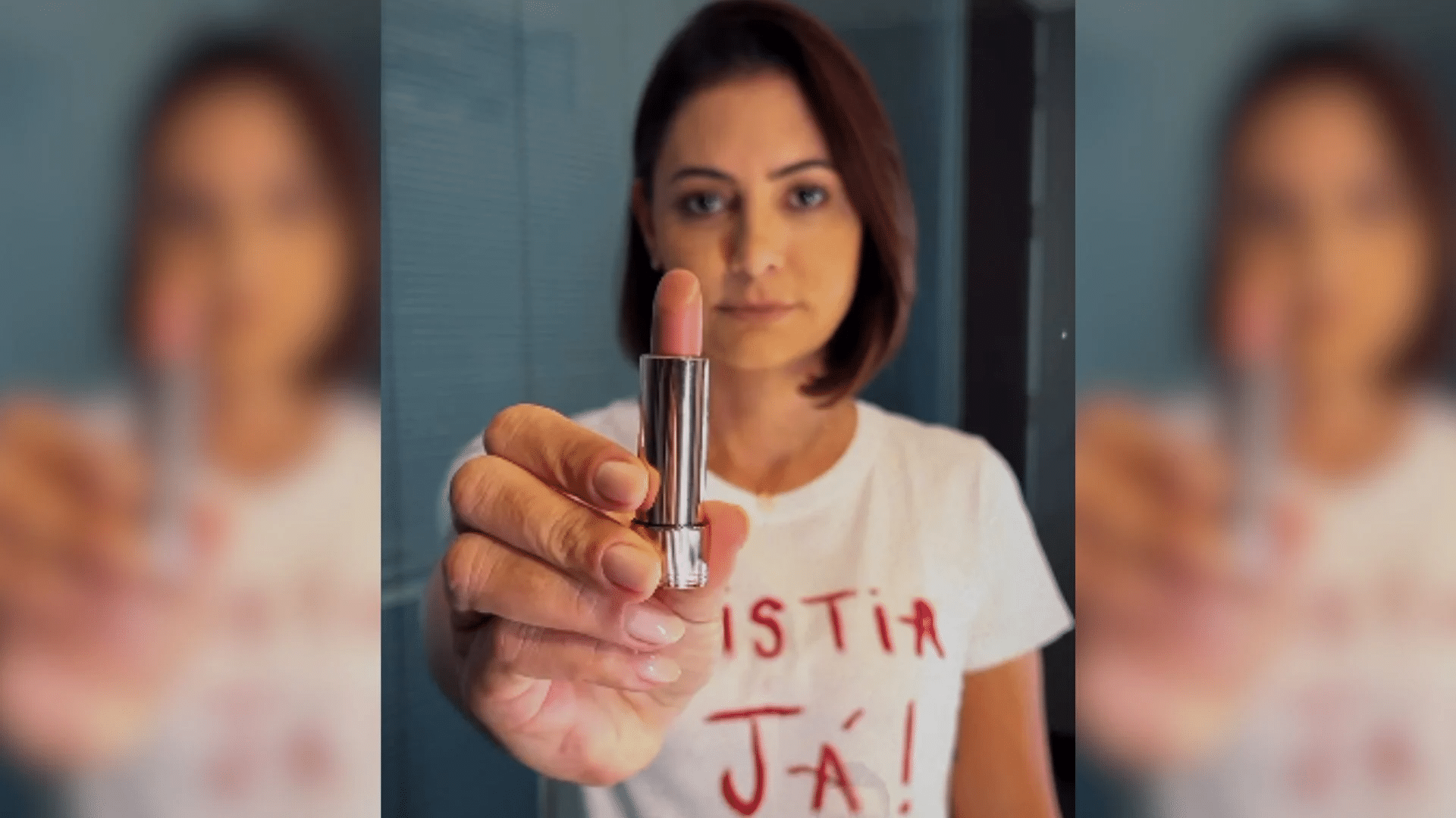 Michelle usa blusa com dizeres em batom para convocar para ato em SP